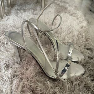 Tamara Mellon Like New Silver Strappy Ankle Wrap Sandals/Heels. Size 40.5